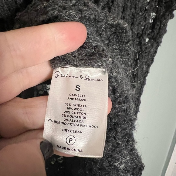 Graham & Spencer wool blend grey crochet knit pullover top - Picture 3 of 9